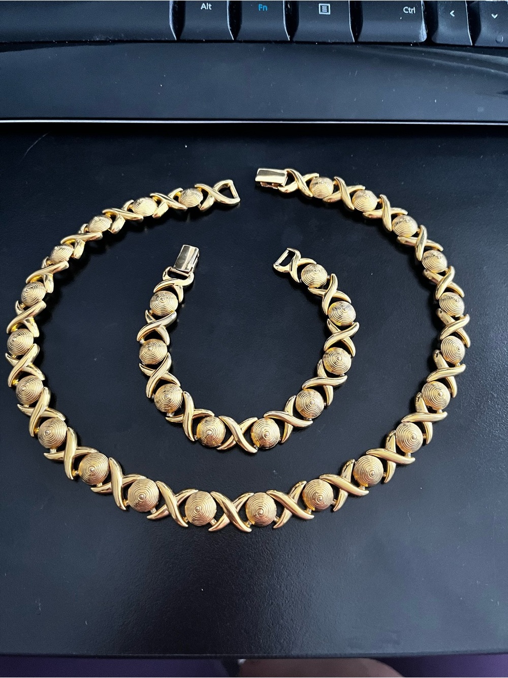 Gold-Tone Women's Necklace and Bracelet Set